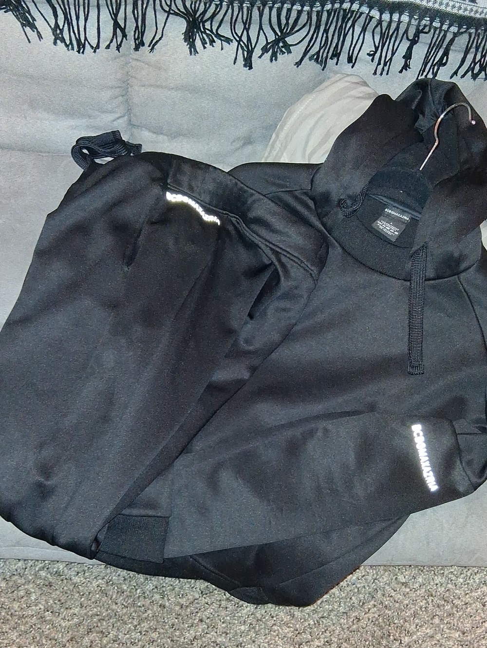 BCBGMaxAzria Black Women's Pantsuit Jogger Set